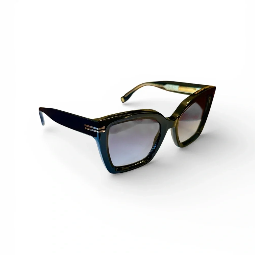 SOLD - Marc Jacobs Butterfly Sunglasses Black and Gold - Picture 8 of 12